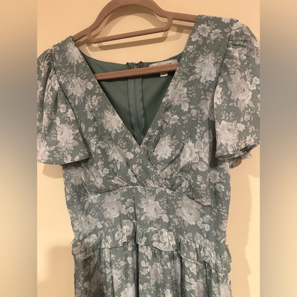 EUC Francesca’s Kathy Floral Tiered Maxi Dress S Size - Picture 5 of 8